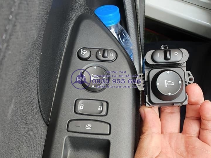 nut chinh guong o mot so xe 1 - laixehaivan.edu.vn